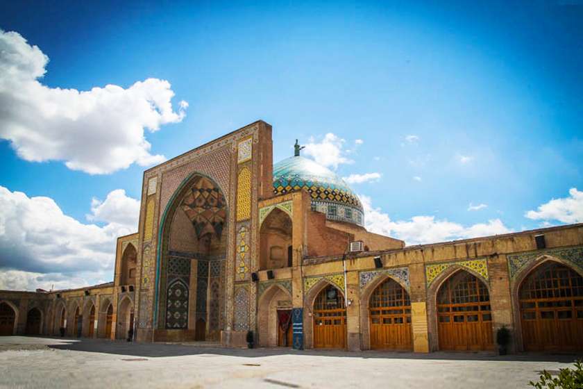 Going to Jameh Mosque of Qazvin in tonight's addition to my Iranian cultural heritage site thread. It is one of the oldest mosques in Iran and has lovely minarets on one side of a large internal square and a beautifully decorated dome and entrance on the other side.