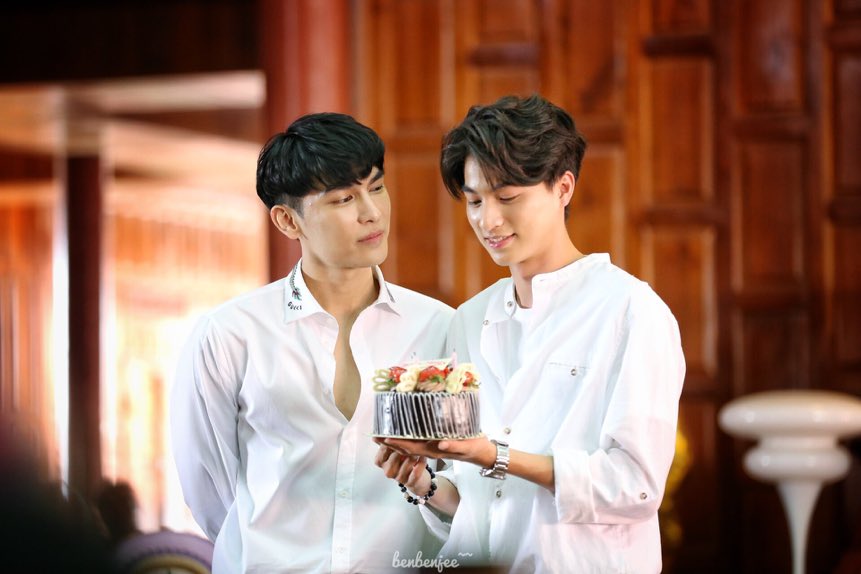 Дорама история тарна и тайпа 2 7 лет любви. Tharn type the series дорама. Тарн лакорн. История тарна и тайпа семь лет любви. Тарн и тайп мью и галф.