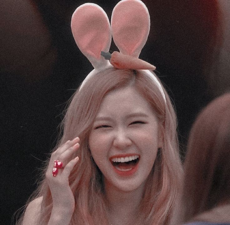 •𝑨𝑵𝑫𝑹𝑬𝑨 ||👩 ft.บอกให้ฟอลกลับ! tweet media