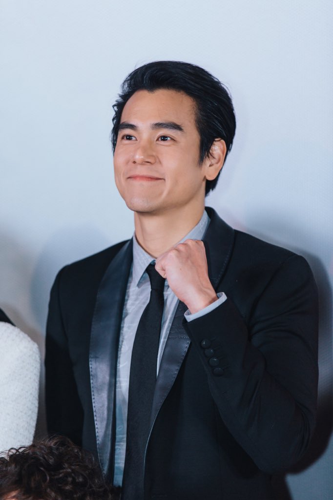 dramapotatoe's tweet photo. Happy 38th birthday to #EddiePeng! 🎂 The actor is best known for roles in #ChinesePaladin, #TheYoungWarriors, #OperationMekong, #FleetofTime, #Duckweed, #HiddenMan, #RiseoftheLegend, and much more. Catch him next in #TheRescue and #LoveAfterLove!
#彭于晏 #pengyuyan https://t.co/SwJGwIrx6K
