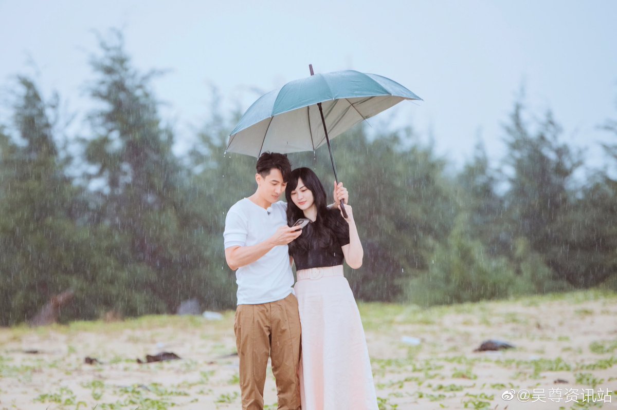 dramapotatoe's tweet photo. MGTV’s wedding variety #BeforeWedding shares sweet new pics of #WuZun and wife #LinLiying
#婚前21天 #吴尊 #wuchun https://t.co/UUgSNhdbap