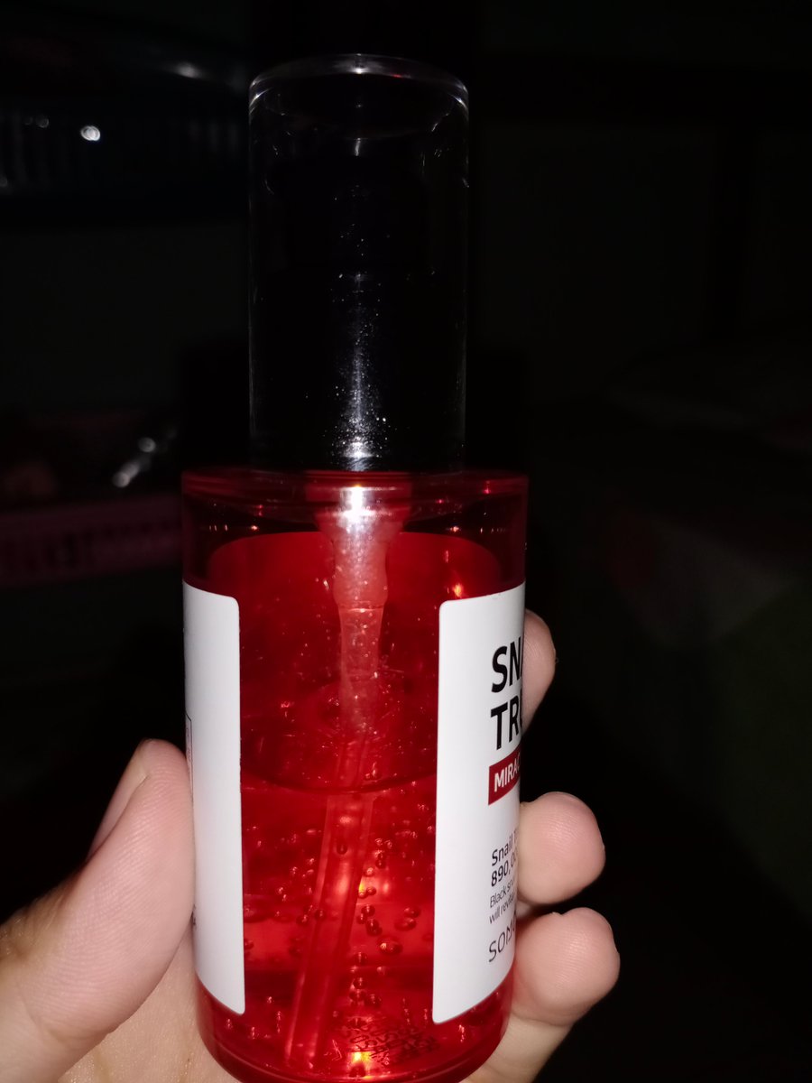 some by mi snail truecica miracle repair 
Kondisi sudah terpakai 50% baru beli bulan kemaren

100ribu