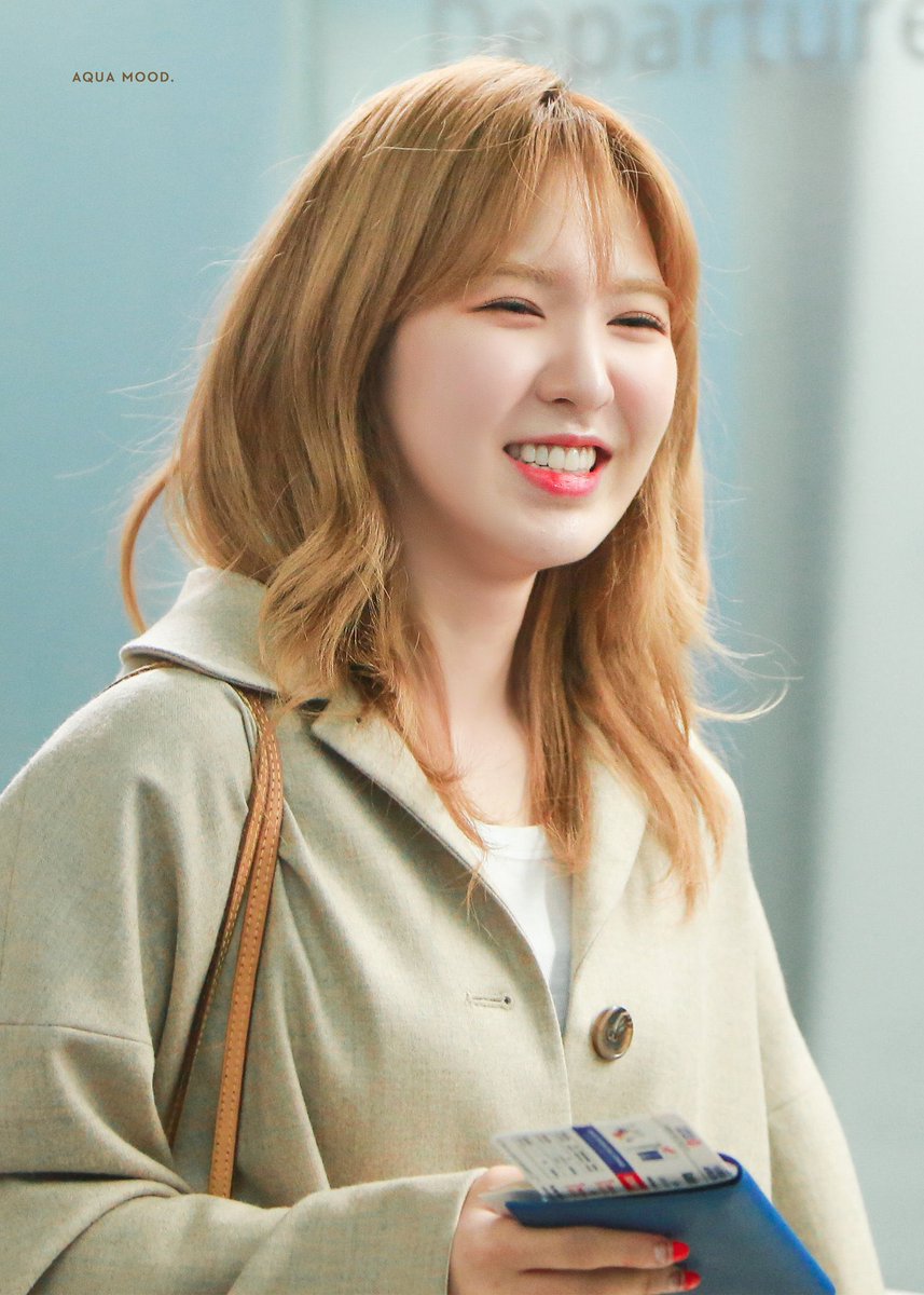 miss your shmile :<  #GetWellSoonWendy  #WaitingForWendy