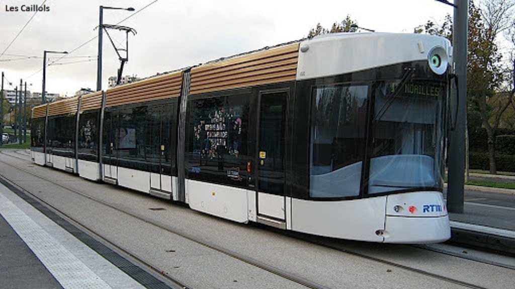 barthetvr133's tweet photo. @CinorTao Je pense avoir tout expliqué sur le tram de Marseille afin d'enrichir les connaissances de l'équipe du tram de St Denis, le TAO. Je compte m'investir dans la suite des travaux du TAO et invite tous les réunionnais à se mobiliser pour le développement du TAO à St Denis. https://t.co/EXYolLmI39