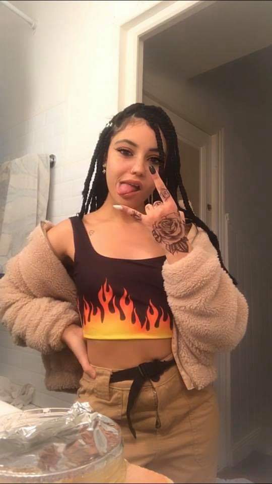 balkisabdessmad's tweet photo. Fake it till you make it!♡ https://t.co/ywZ9MhcCV9
