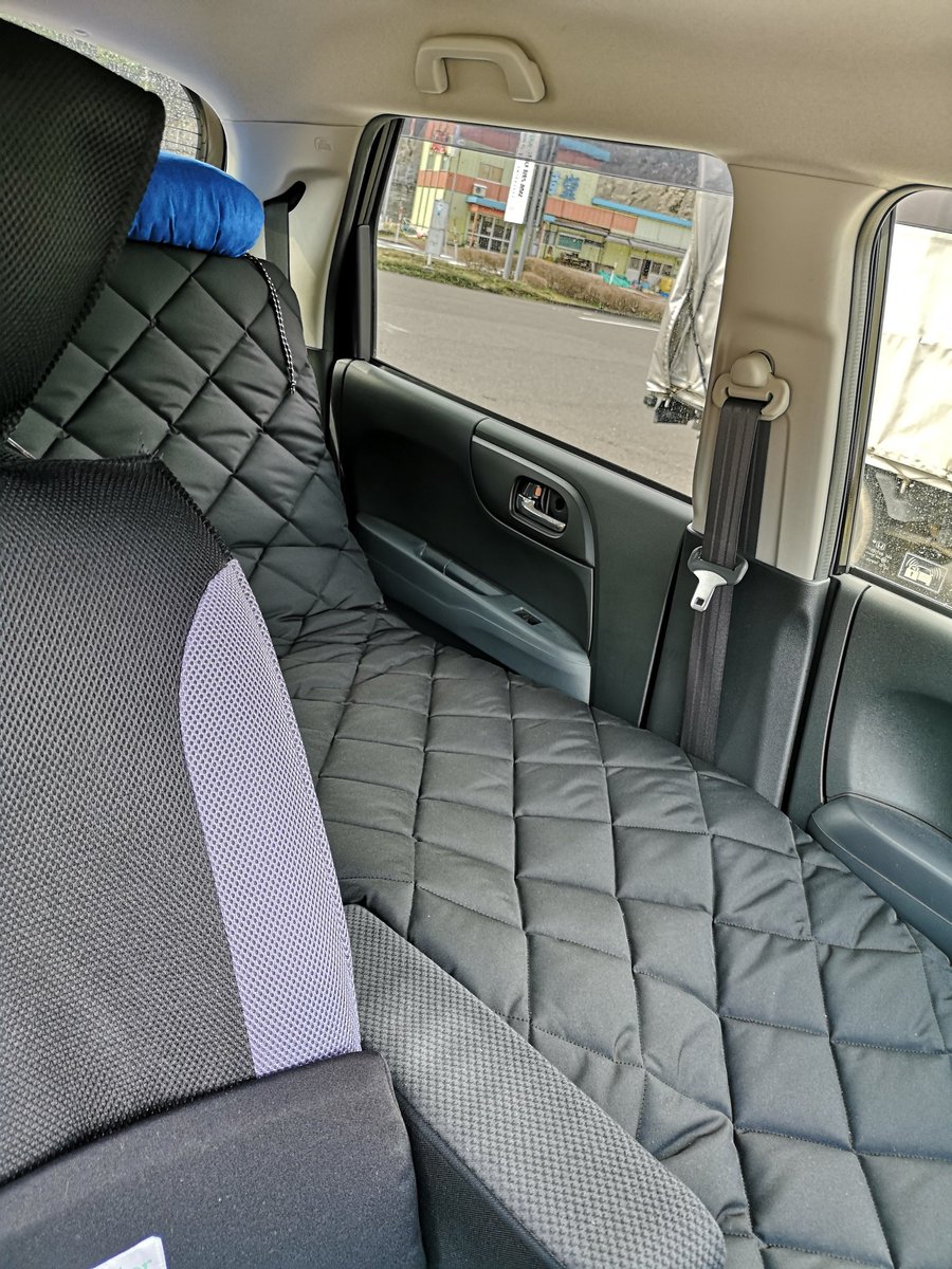 ひだまりp No Twitter N One助手席をリラックスモードにして トラック布団を敷いてみたぞ でかいソファみたいになって快適だぜね 寝れるかは今日試すぞ