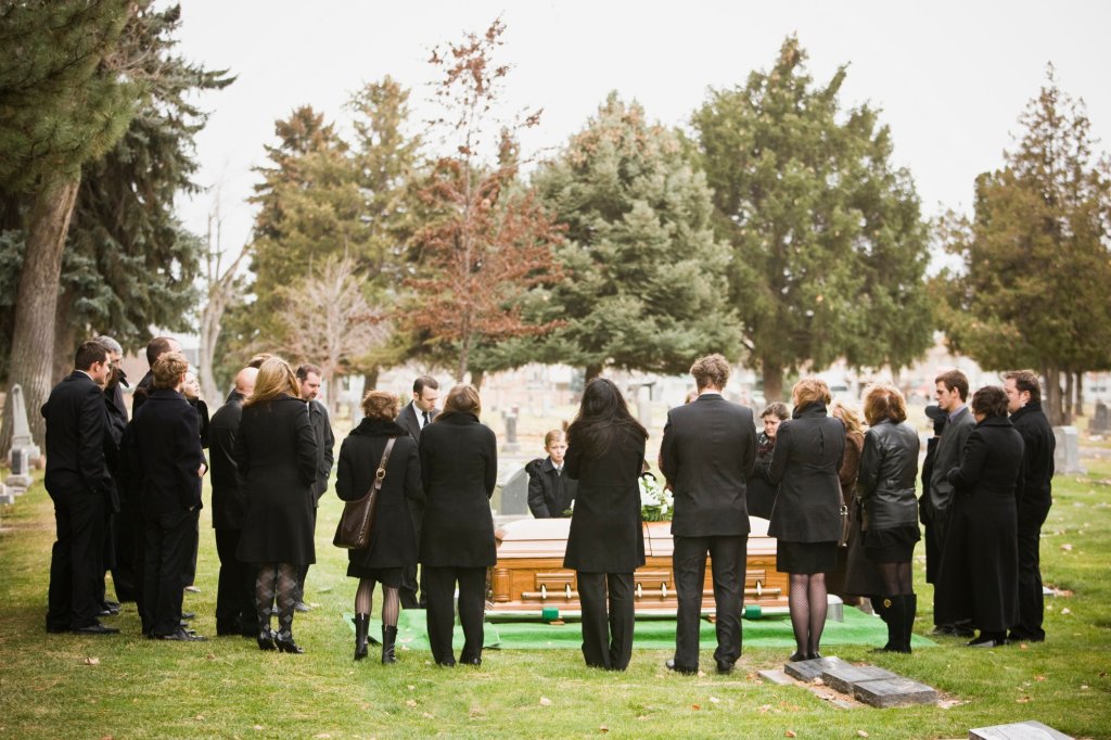 Coronavirus UK: What are the funeral restrictions amid the Covid-19 lockdown? — Metro aransyk2bblog.wordpress.com/2020/03/24/cor…