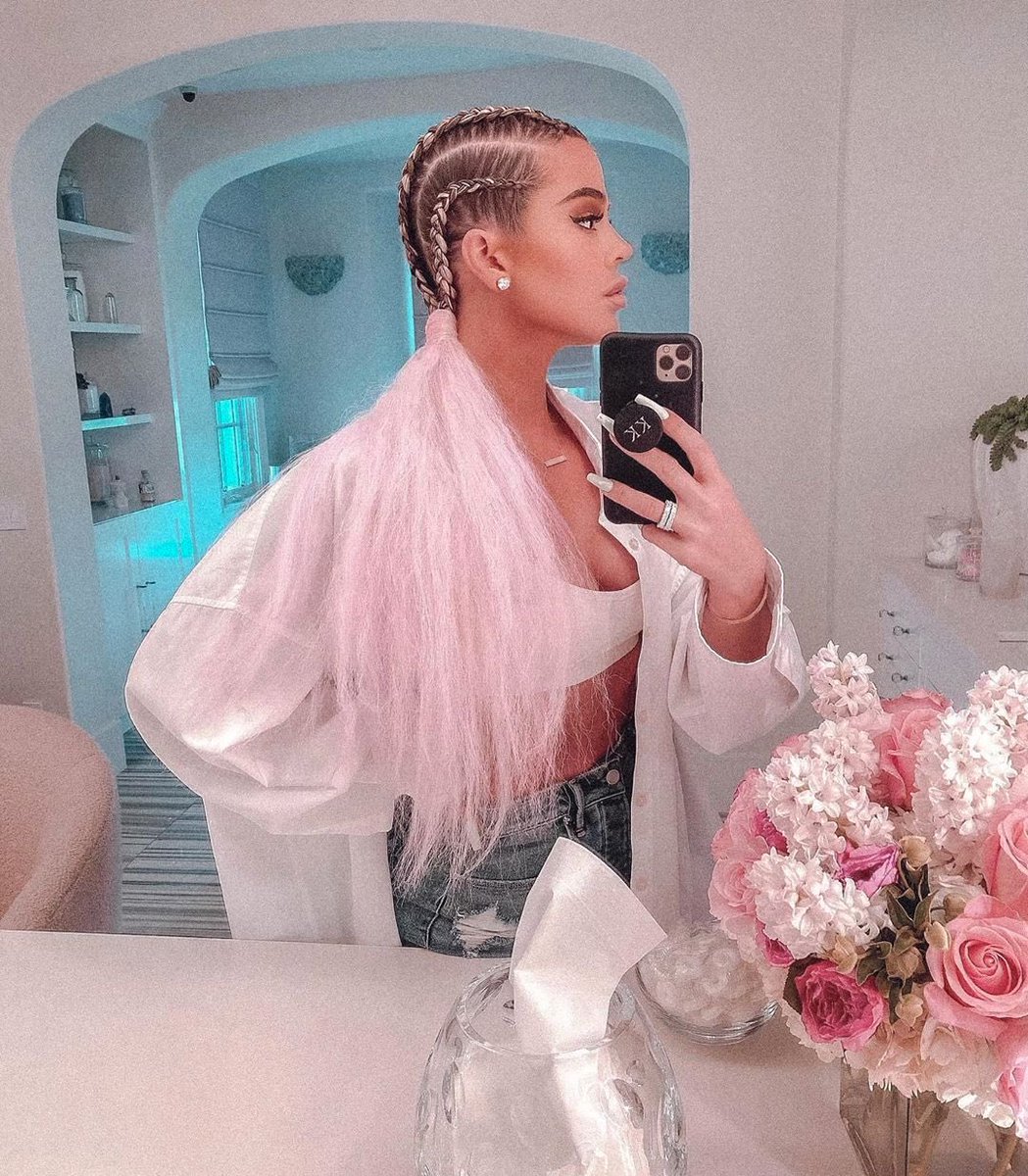 Now Khloe, just like her sisters, has a long history of consistently stealing black hairstyles. She’s also claimed that she “does not see color” but when people claim that what they’re really doing is denying responsibility for their privilege and the existence of modern racism