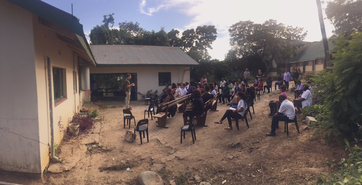 Training clinical staff at #TintswaloHospital this morning on our newly implemented triage system and management plans #Covid19SA #OutdoorMeeting #SocialDistancingAtWork