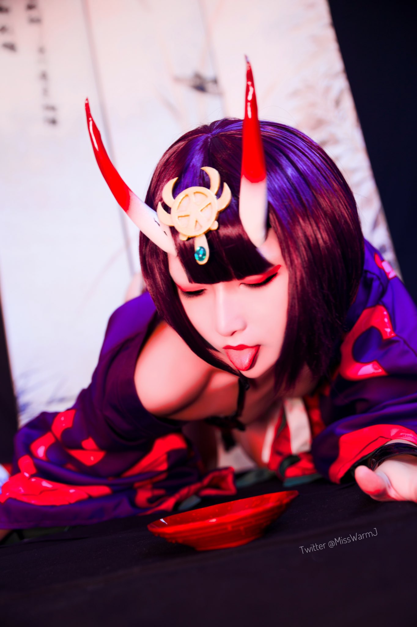 画像,Master, Shuten Doji’s sake bottle is empty 🍶Mind to refill it 💦💦😈?🍶https://t.co/…