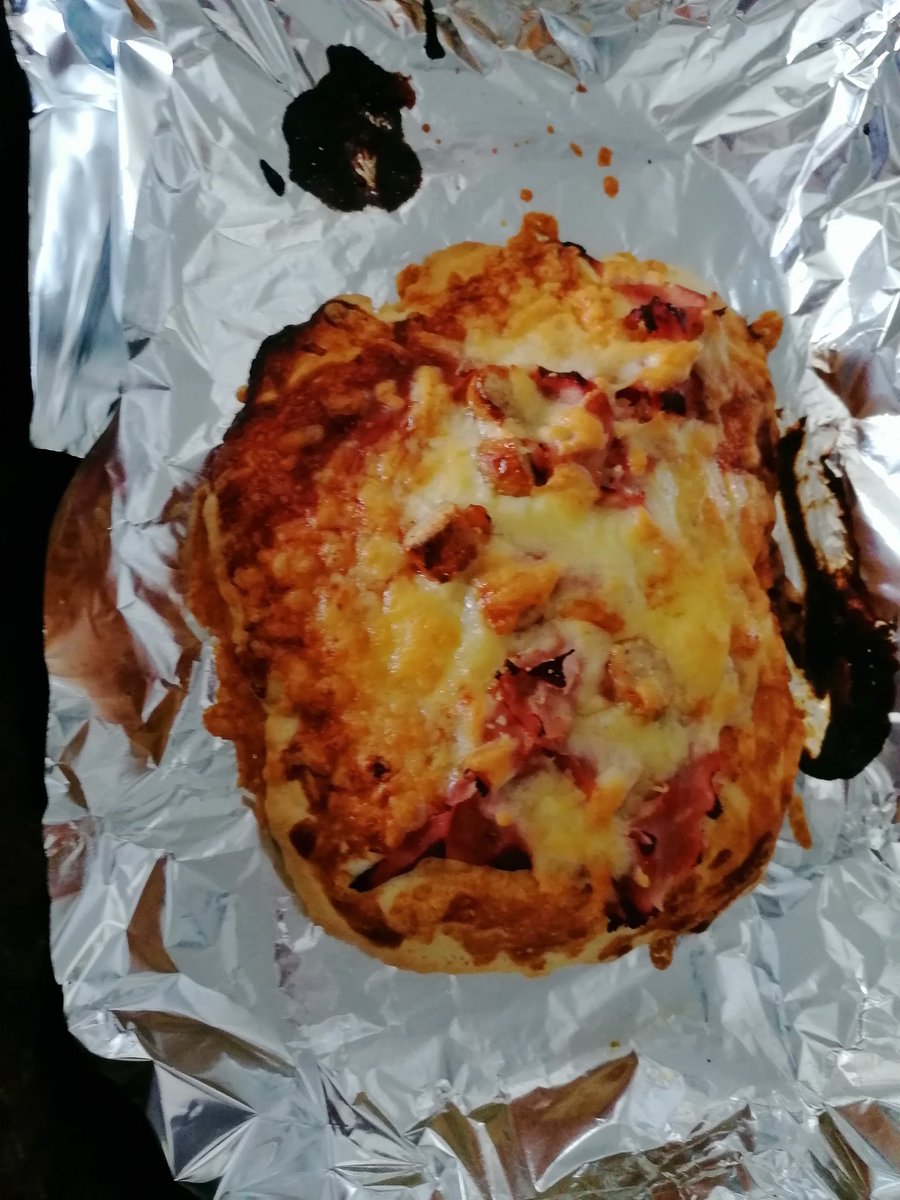 BesterReeve's tweet photo. Today we made pizza. J (5 years old) weighed out ingredients with the help of X (8 years old). Then then kneeded the dough, rolled out and prepped all their toppings. Yummiest pizzas ever I won't be buying from a shop again ☺️ #homeschooling #StayAtHome https://t.co/W5wfJKIl4X