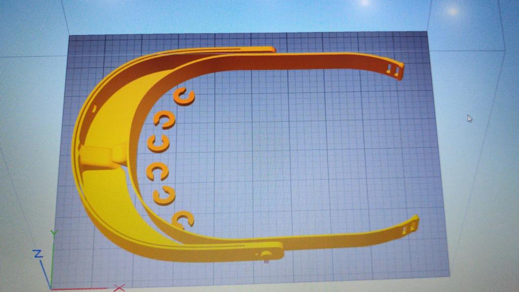 FIDAMC_'s tweet image. ✅ Nos unimos al grupo de #CoronavirusMakers poniendo nuestras #impresoras3d a fabricar viseras funcionales revisadas por expertos médicos. 

Expertos e investigadores de #FIDAMC traabajan en las primeras piezas qe serán donadas al @sanidadgob y @ComunidadMadrid 👏

#conactitud