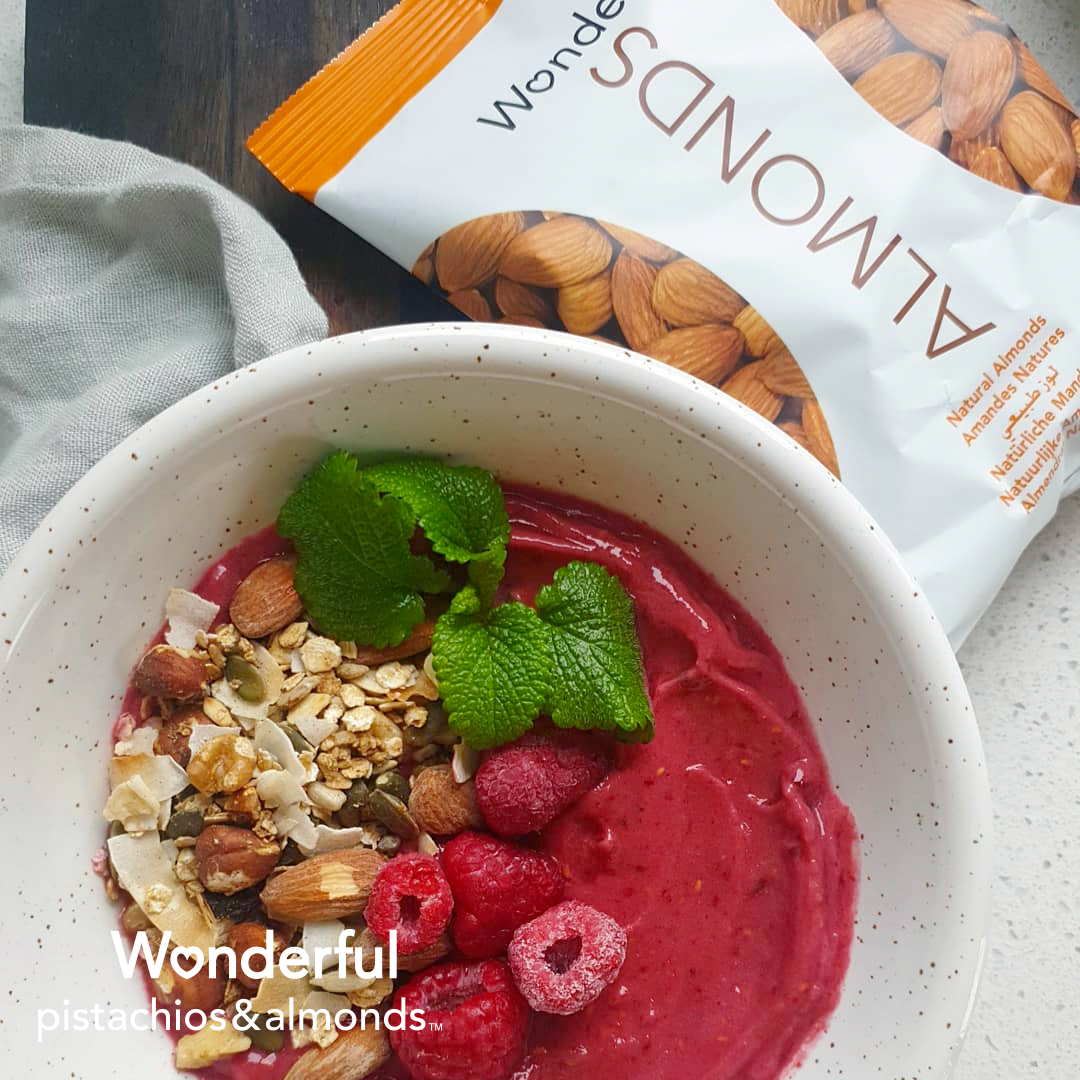 ArabiaWonderful's tweet photo. With the warmer weather ready to hit, prepare with @mykitchenheaven_ raspberry NICECREAM recipe topped with @wonderfularabia almonds! ⚡️

مع بدء الطقس الحار، حضري وصفة النايس كريم بنكهة التوت المُلهمة من  @mykitchenheaven_  وزينيها ب لوز وندرفول! ⚡️

#wonderfularabia https://t.co/WCxhR1Yeph