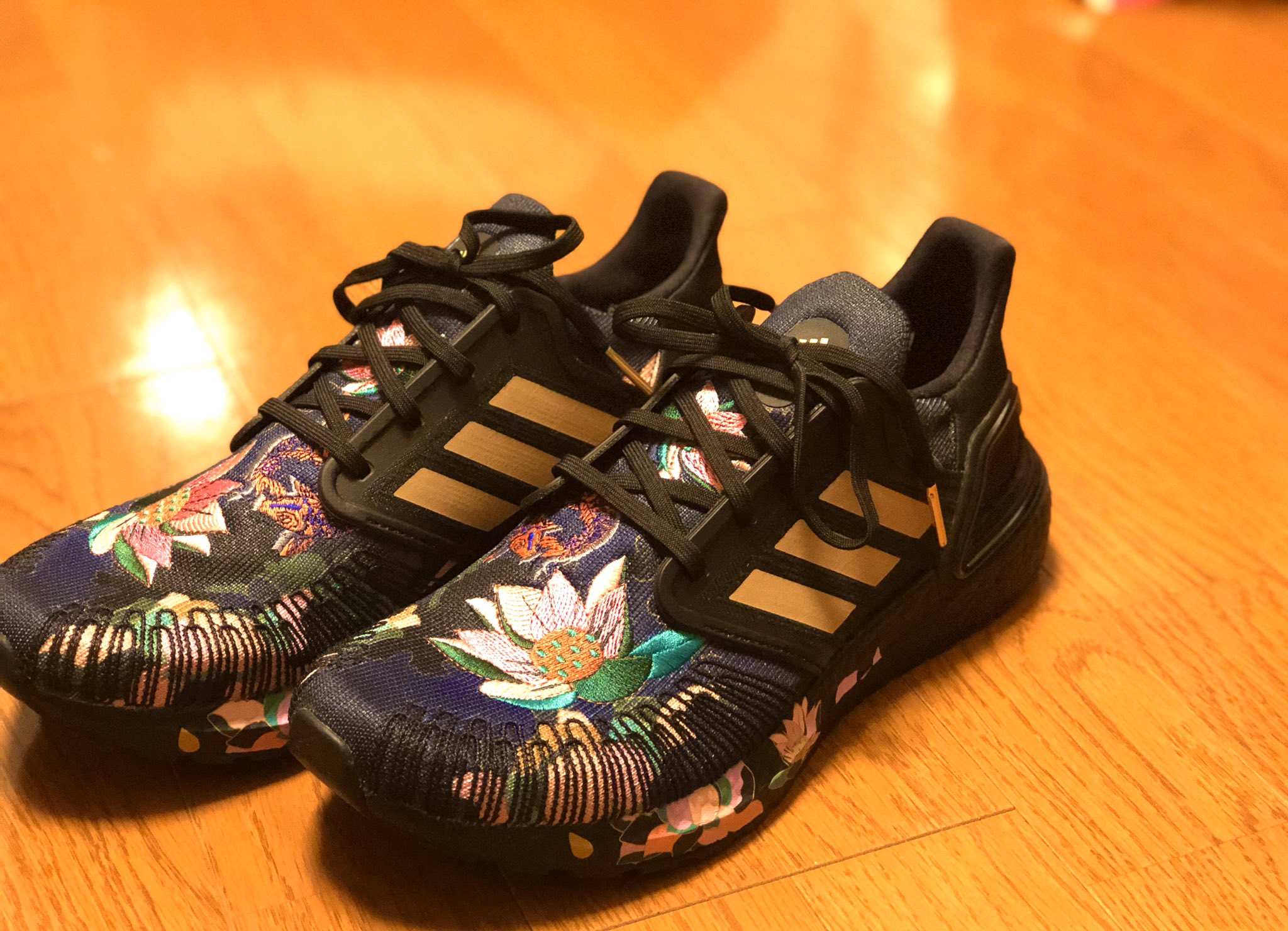和柄A た adidas Originals ZX 8000 Sakura GV7493 | eBay