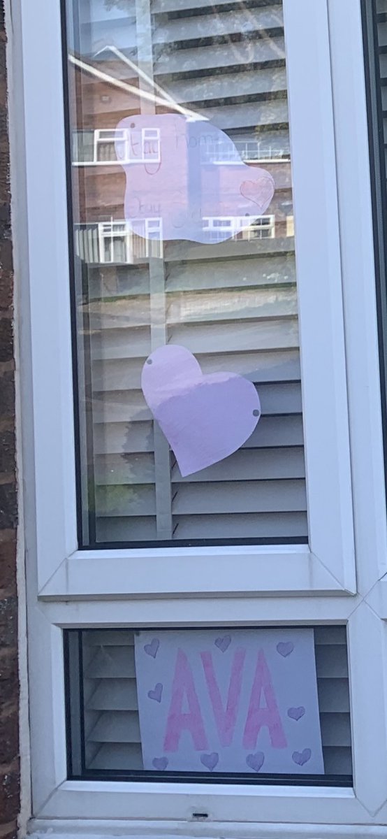 villalouavfc's tweet photo. Girls have been busy this morning #frommywindow #fromourwindow #nhs #ava #harper #STAYHOMESTAYSAFE π§‘π https://t.co/XbvIziF3r3