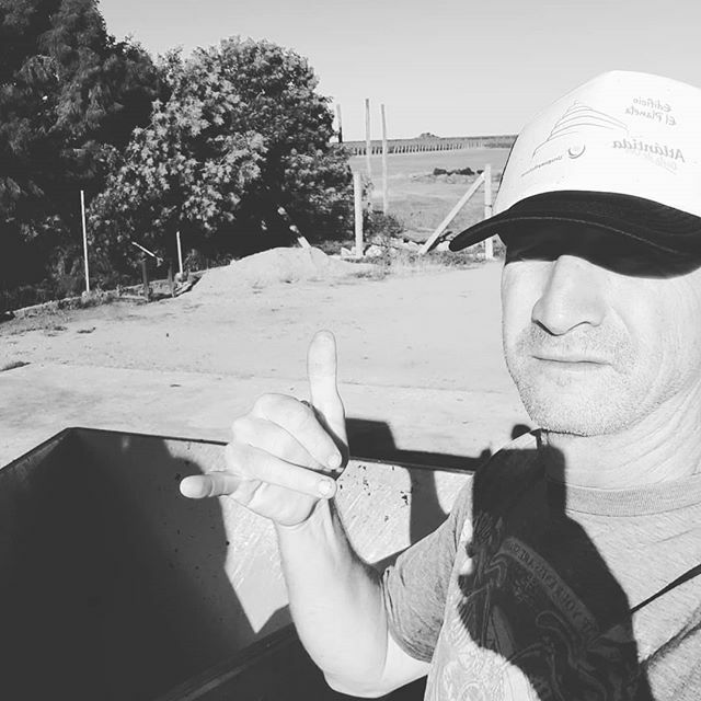 Otro día de molienda. Hoy empezamos.con la Ruby Cebernet. Vinos de cuarentena!  #nosalgasdetuviñedo 🤙❤🍷 ift.tt/3dqlTU7