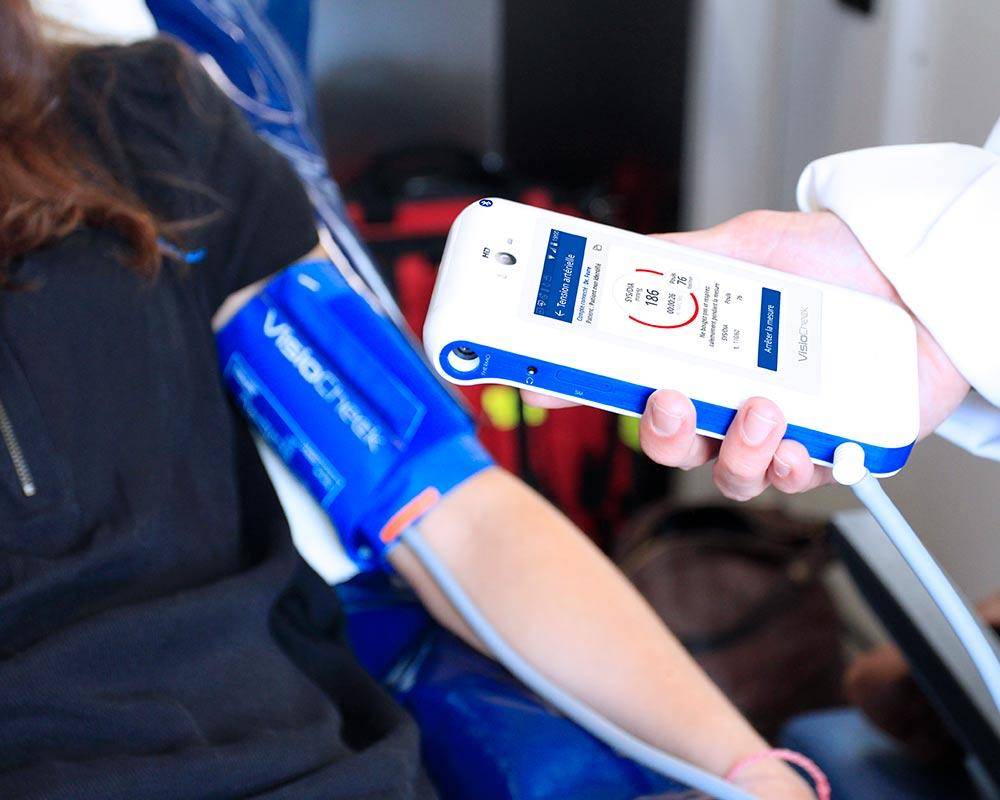 BewellConnect's tweet image. #VisioCheck, station de télémédecine mobile, adapté pour la prise en charge des patients contaminés par #Coronavirus au domicile ou dans les lieux de confinement par les professionnels de santé mobiles.
bit.ly/3afm9mX