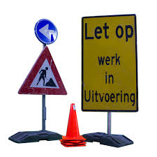 GemeenteBest's tweet image. Op donderdag 26 maart wordt de laatste hand gelegd aan de Slowlane. 🚧👷 Hiervoor zijn diverse afsluitingen nodig. Meer informatie lees je op bit.ly/2WCpnNq.