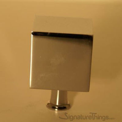 SignatureThings's tweet image. Bring a modern feel to any room with this modern cube knob, mixing geometric shapes for an eclectic look that will add a new element to any design @SignatureThings . 
SHOP NOW on signaturethings.com/modern-cube-kn…
#SignatureStyleHome #BrassCabinetKnobs #KitchenCabinetHardware