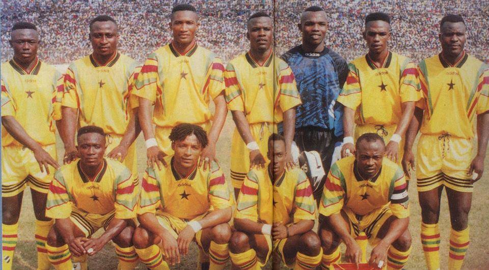 AfricaFootballClassics on Twitter: "Ghana starting 11 against Morocco in a crucial 1998 FIFA World Cup qualifier. The match ended 2-2 Standing L-R: Emma Duah, Tony Yeboah, Arthur Moses, Sammy Kuffour, Richard Kingston,