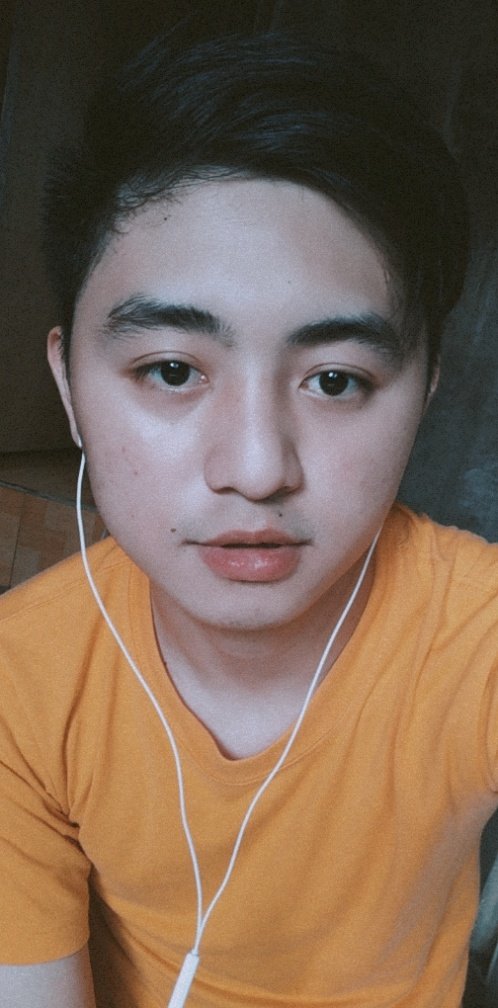 raymart_lu's tweet photo. #selfie https://t.co/Cu1HFjBdih