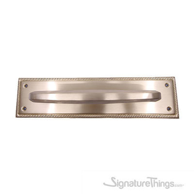 SignatureThings's tweet image. Solid Brass Roped Pull Plate With Hexagon Bar Door Handle Originally meant to eliminate wear on frequently used interior doors,  adds ambiance wherever it finds a home
🛒-signaturethings.com/roped-push-pla…
#SignatureStyleHome #BrassDoorHndles #PushPlates #DoorPullPlates #BrassHardware