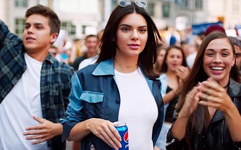 kendall jenner undermined and exploited  #BlackLivesMatter   with her experience in the pepsi ad in 2017, and (as far as i am aware - if i’m wrong i apologise) did not comment on the matter