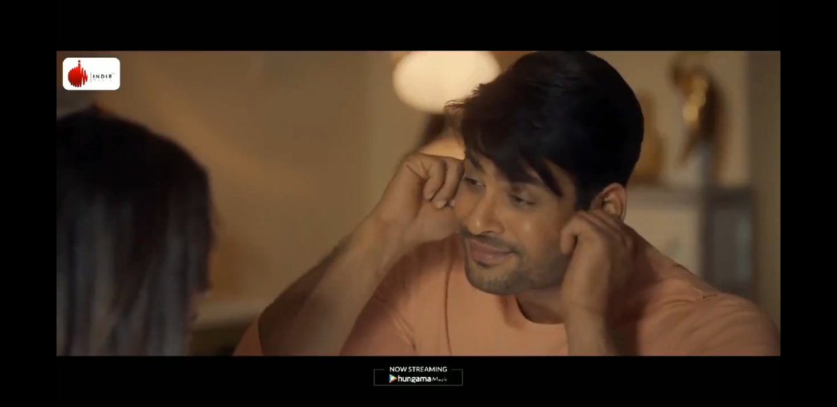 4simplypurple's tweet photo. Shokla to Shehnaz after seeing his BB repeat expressions. https://t.co/A2SwDZO8Du