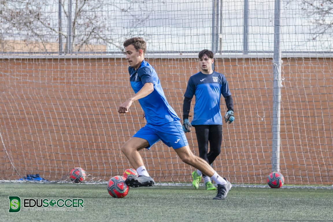 DsEdusoccer's tweet photo. Mohamed Daali. (#Belgica)
⚽️ Training/Entrenamiento - @CDLeganes

#LetUsMakeYourDreamsComeTrue #EduSoccer #🐝 #BecomingProfessional #DSEdusoccer #soccer #futbol #football #training #entreno #entrenamiento #workout #leganes #cdleganes https://t.co/bp637fbAgS