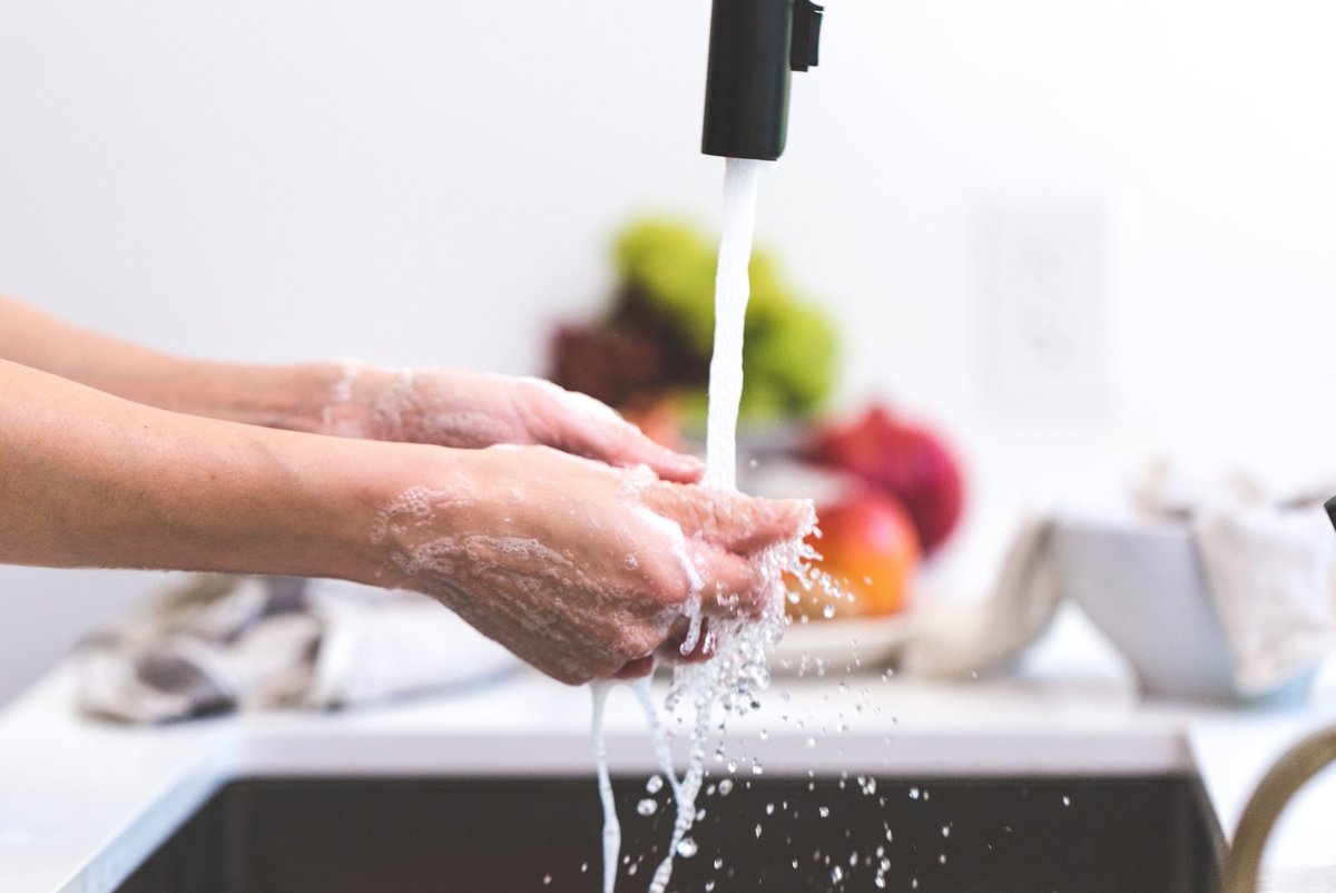 PuraWorka's tweet photo. Even though working from home, keep practicing personal hygiene is essential. It's all about growing good personal hygiene habits.
โ
โ
#hygiene #personal #tips #puraworka #shapework #artofliving โ https://t.co/hVFRHWXs9f