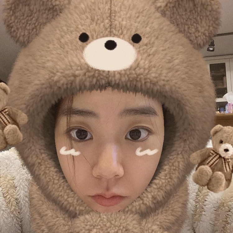 <24일 포토데이 #한승연>
⠀
오늘 포토데이 사진은
예쁘곰 귀엽곰🐻
깜찍하곰 사랑스럽곰💕
⠀
#승연 #HANSEUNGYEON #SEUNGYEON
⠀