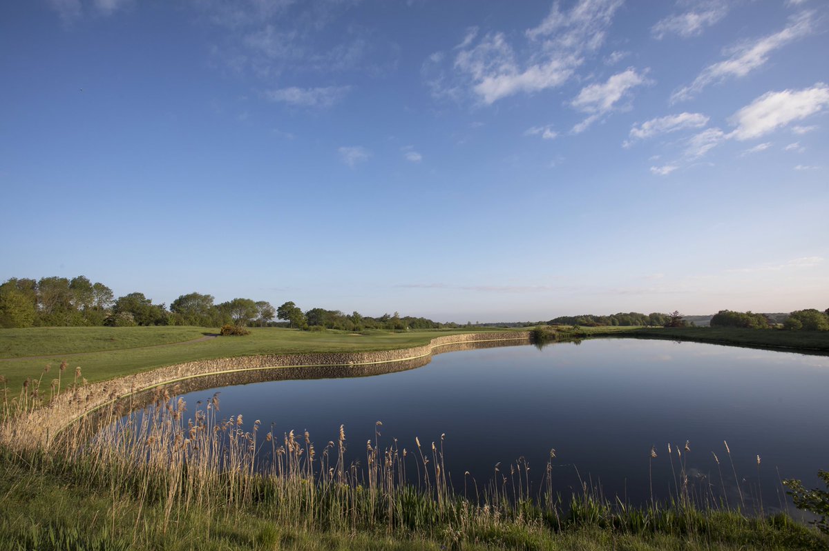 LondonGolfClub's tweet photo. Following the most recent Government announcement regarding Covid-19, London Golf Club will now be closed until further notice.

For any queries please contact golf@londongolf.co.uk

Please stay safe and we look forward to welcoming you back soon. 

#londongolfclub https://t.co/a3yiYZ5Ktt