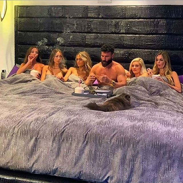 Alisson Becker enjoying his time during the quarantine.