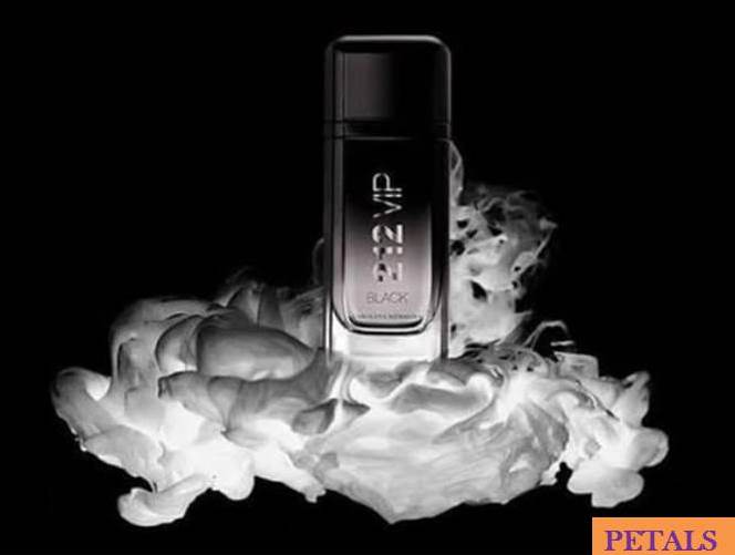 PetalsCosmetics's tweet photo. 212 VIP Black by Carolina Herrera a perfect fragrance for the modern gentleman who wants to leave a mark when they enter a room.#carolinaherrera. #212VIPblack. #petalscosmetics. #perfumes. https://t.co/z4mWXvnyQC