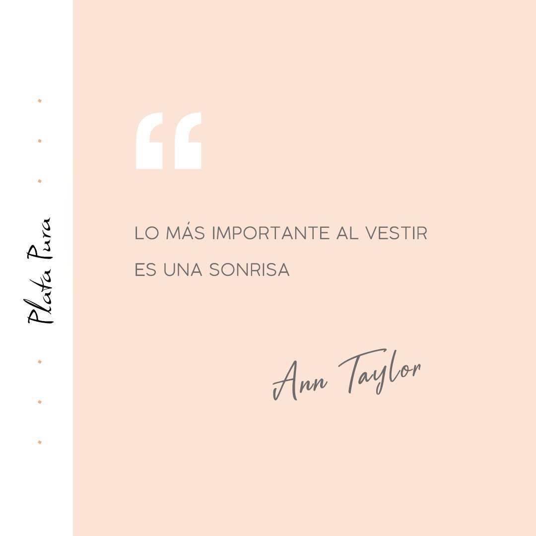 No importa si vas a quedarte en casa, añadir una gran sonrisa a tu look, sea cual sea, hará que los días sean más amenos. #PlataPura
