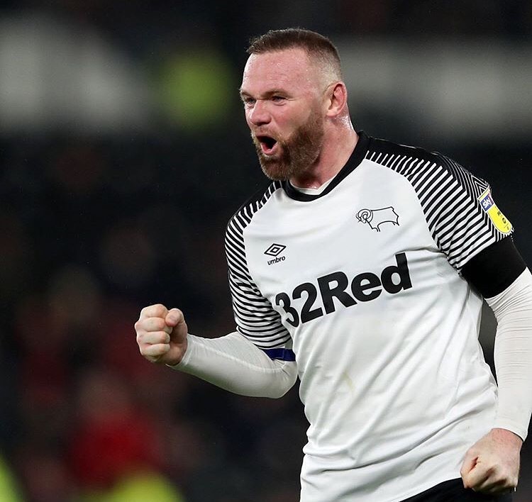 Wayne Rooney: "Federasyon, ligi şu anki haliyle bitirirse adil olur. 