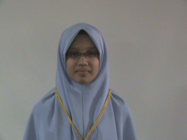sitiawe_'s tweet photo. 2008. Gambar form 5.
Tudung terpacak mcm khemah. Senyum pun tak reti π https://t.co/OjgXdubHhn