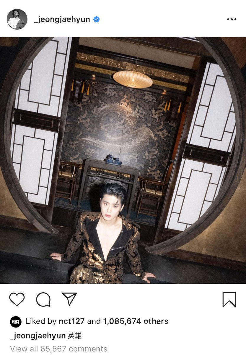 คุมโทนเซเลปชั้นสูง เขียนแคปชั่นเปนชื่องาน ลงแต่รูปงานเท่านั้น ไม่ฟอลใคร