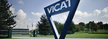 Le <a href="/GroupeVicat/">Groupe Vicat</a> a déjà donné 5000 masques à l'hôpital de #bourgoin-Jallieu et 10 000 supplémentaires à <a href="/ARS_ARA_SANTE/">ARS Auvergne-Rhône-Alpes</a> ! Bravo aux dirigeants de <a href="/GroupeVicat/">Groupe Vicat</a> et à <a href="/SophieSidos/">Sophie Sidos</a> co-leader du club #lafranceunechance de <a href="/Prefet38/">Préfète de l'Isère 🇨🇵🇪🇺</a>