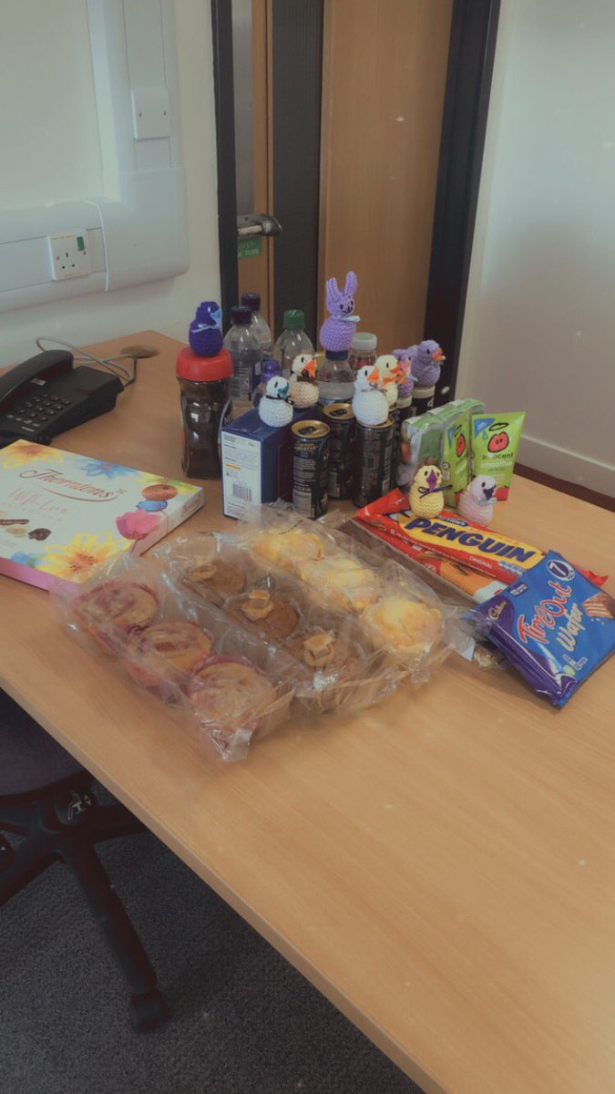 donnamariner's tweet image. Thank you so much for the very thoughtful supplies. Rostering Services are extremely grateful ❤️ @SFHFT @sfhinvolvement  #proudtoworkforthenhs #InThisTogether @clareteeney