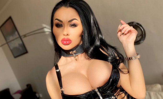 Moody hot 💋 #stayinghome #UKlockdown #pvcdress #TittyTuesday https://t.co/O29tzOE1oO<a href="/tag/stayinghome"class="tags">#stayinghome</a><a href="/tag/uklockdown"class="tags">#UKlockdown</a><a href="/tag/pvcdress"class="tags">#pvcdress</a><a href="/tag/tittytuesday"class="tags"><span>#tittytuesday</span></a>