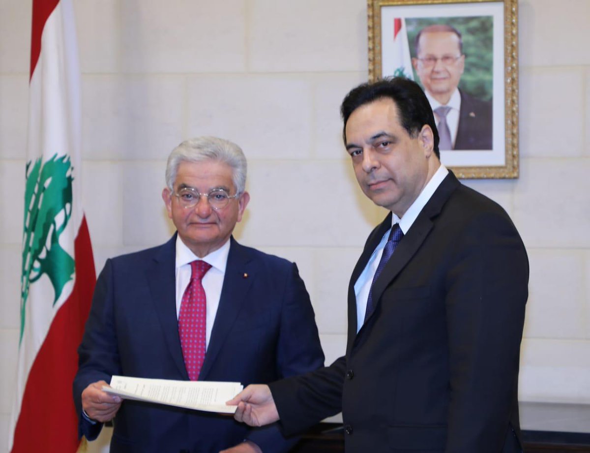 رئاسة مجلس الوزراء 🇱🇧 (@grandserail) on Twitter photo دعا الرئيس دياب،خلال تسلمه هبة عينية من جمعية المصارف عبارة عن اجهزة طبية واستشفائية لمعالجة المصابين بوباء الكورونا بقيمة تناهز 6 ملايين دولار اميركي، الى مزيد من التلاحم لتحصين الدولة كي تشكل سور حماية للبنانيين
bit.ly/2U9Kjd2
#بتضامننا_ننجح <a href="/sfeir_salim/">Salim Sfeir</a> <a href="/Hassan_B_Diab/">Hassan B. Diab</a> دعا الرئيس دياب،خلال تسلمه هبة عينية من جمعية المصارف عبارة عن اجهزة طبية واستشفائية لمعالجة المصابين بوباء الكورونا بقيمة تناهز 6 ملايين دولار اميركي، الى مزيد من التلاحم لتحصين الدولة كي تشكل سور حماية للبنانيين
bit.ly/2U9Kjd2
#بتضامننا_ننجح <a href="/sfeir_salim/">Salim Sfeir</a> <a href="/Hassan_B_Diab/">Hassan B. Diab</a>