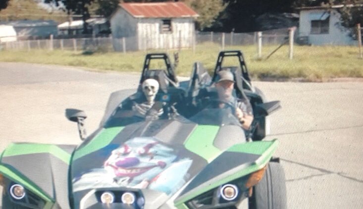 ram_punzel's tweet photo. #TigerKing was so insane that by the time this guy pulled up with a skeleton riding shotgun I didn’t even blink and the show didn’t feel the need to explain it https://t.co/tTzJloh74e