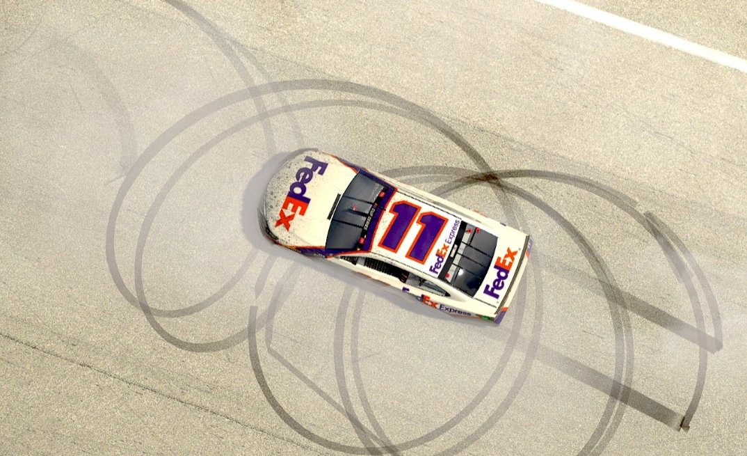 A_S12's tweet photo. .@NASCAR's iRacing event on FS1 becomes the most viewed esports event in U.S. TV history, beating a Mortal Kombat event on The CW in 2016, per @MannyAnekal. https://t.co/ym09pGN6K4