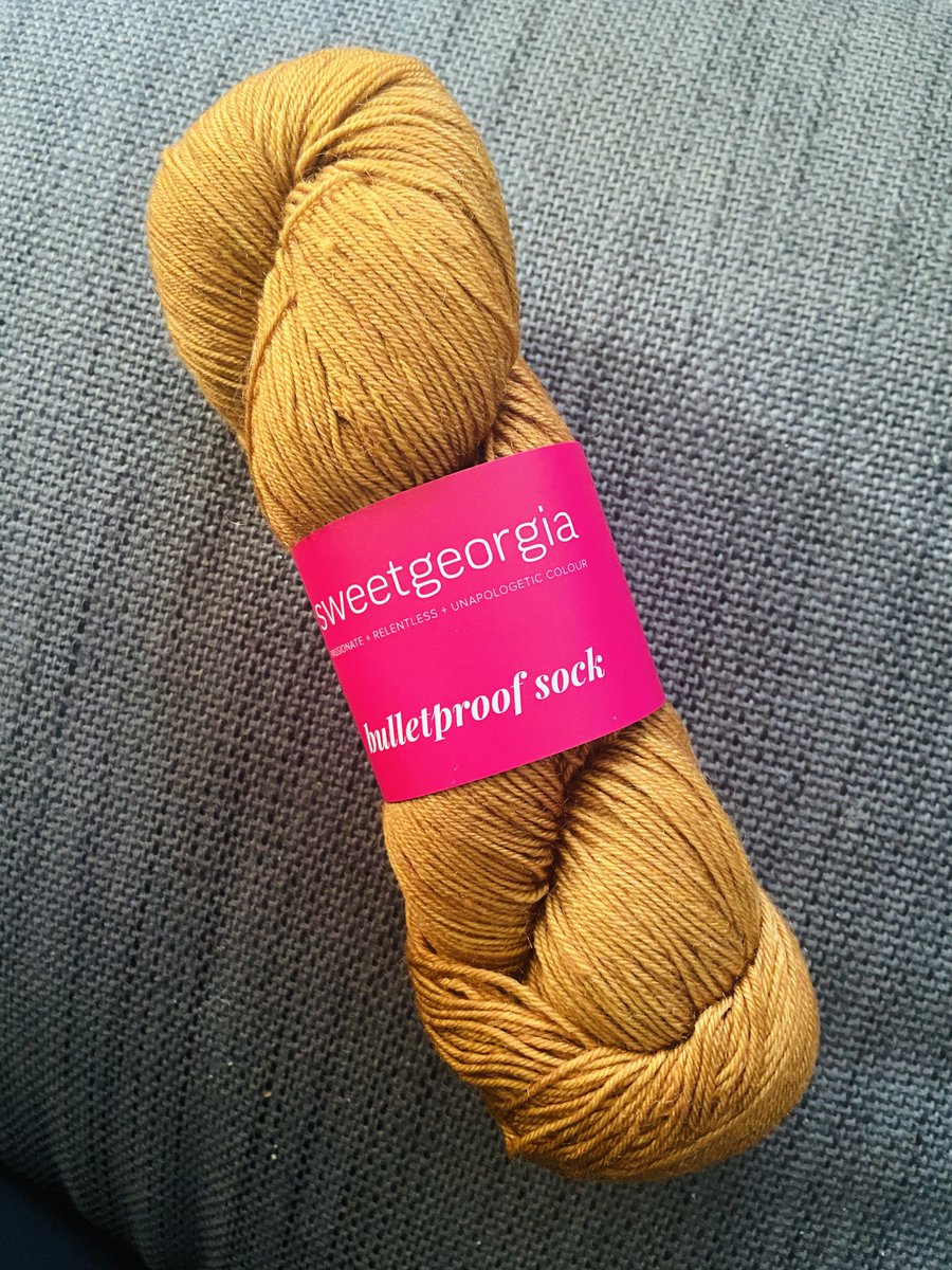 I don’t seem to be able to read much at the moment - my concentration is a mess. So, this came today from the lovely @TangledYarn, and it’s time to cast on some socks!