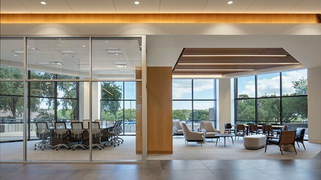 sixthriver's tweet image. Did you know? Cielo Centre had not received finish and system updates since it was first constructed in the 1980s. As a true renovation project, the design team had to not only upgrade the look and feel of the buildings to a contemporary standard, but al… ift.tt/33KJ1bj