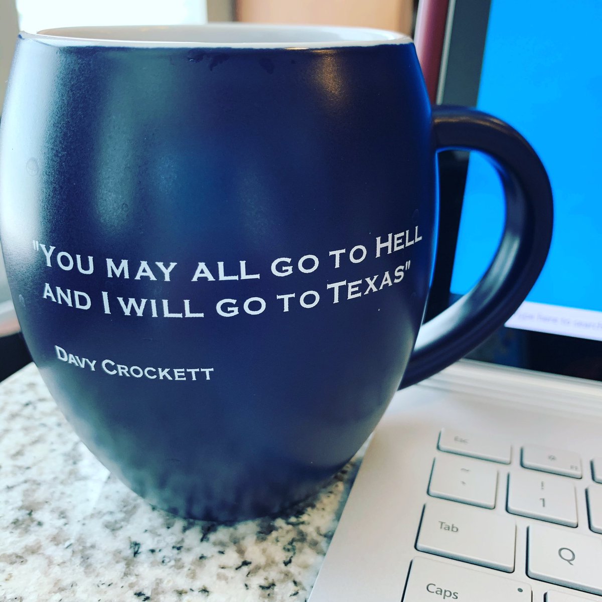 LoriTwistedCork's tweet photo. This coffee mug😁#workingfromhome #TforTexasTforTennessee #GTT #RemembertheAlamo #DavyCrocket https://t.co/JgEj4brFnO