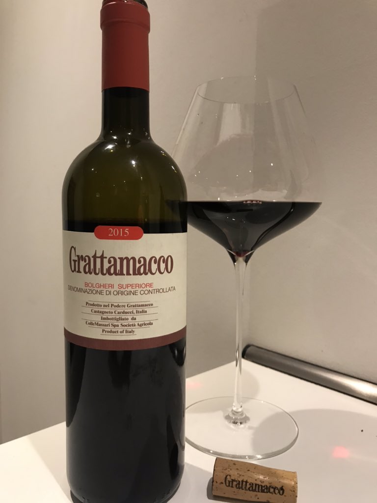 VINEYARD_99's tweet photo. Robert Parker awards in the Wine Advocat 97 out of 100 points for the #Grattamacco #Bolgheri #Rosso #Superiore  Great stuff!!! https://t.co/R1QwANq4uK https://t.co/e3ndH9JxJY