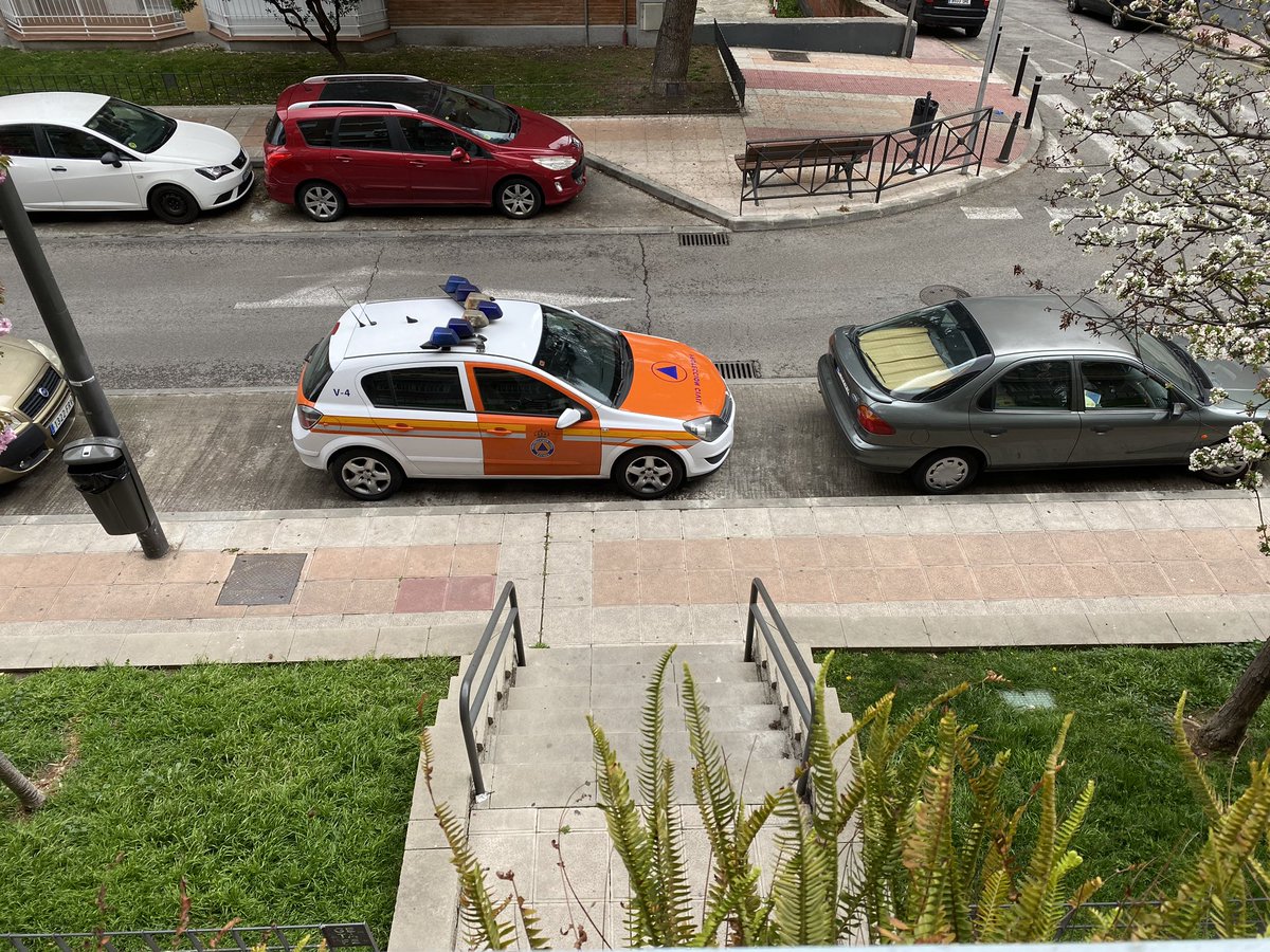 gio_080's tweet image. Los coches de @proteccioncivil del @aytogetafe algunos los utilizan para pasearse por la localidad y su uso personal. Se entiende que no son vehículos para esto ¿me equivoco? Muchas gracias