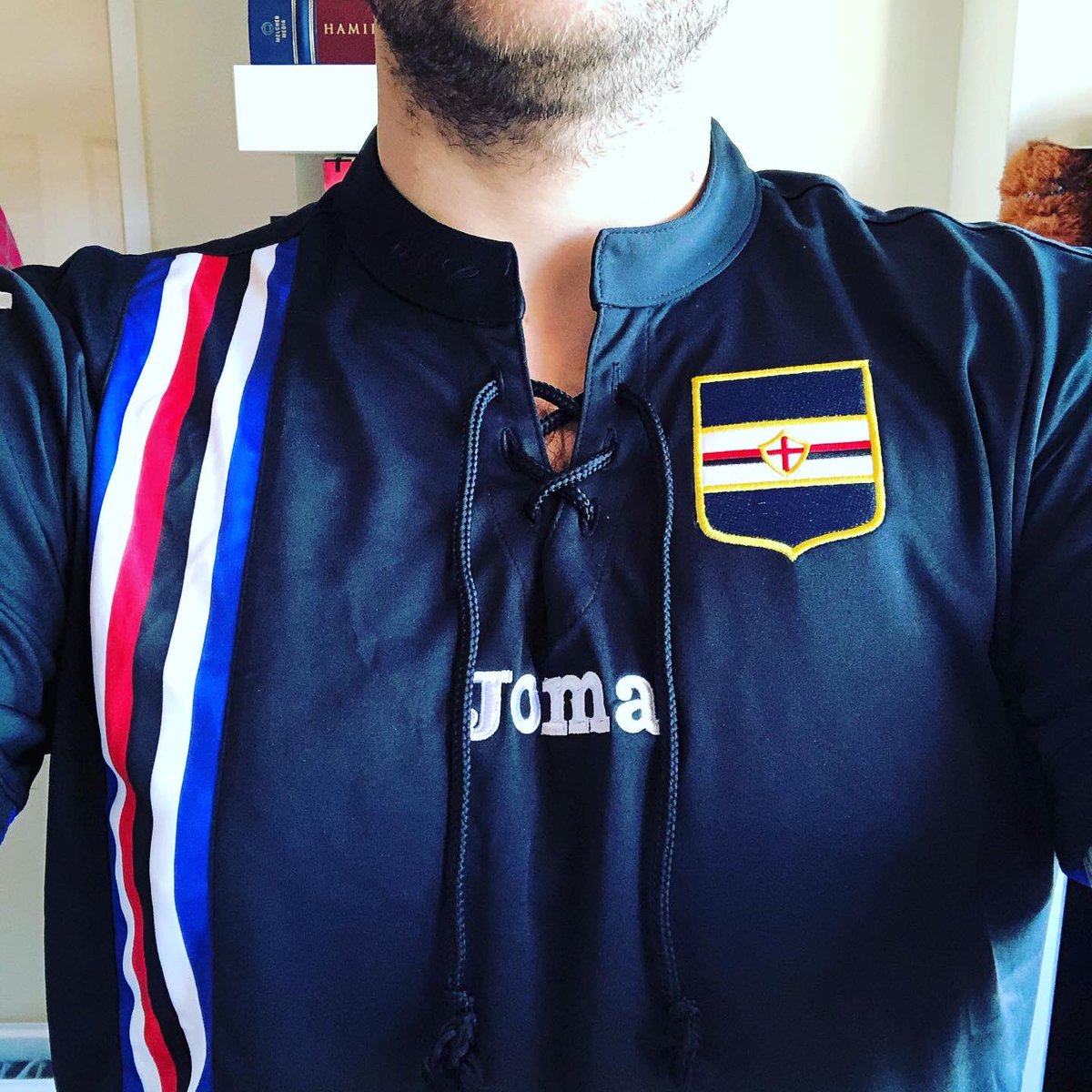 . @sampdoria_en Third Kit, 2018/19JomaThe Most Beautiful Shirt In The World. Though not in its classic form. This one was one of my favourite shirts last season. #Sampdoria  #Blucerchiati  #SerieAShirts  #ClassicSerieA  #ClassicFootballShirt  #FootballShirtCollection